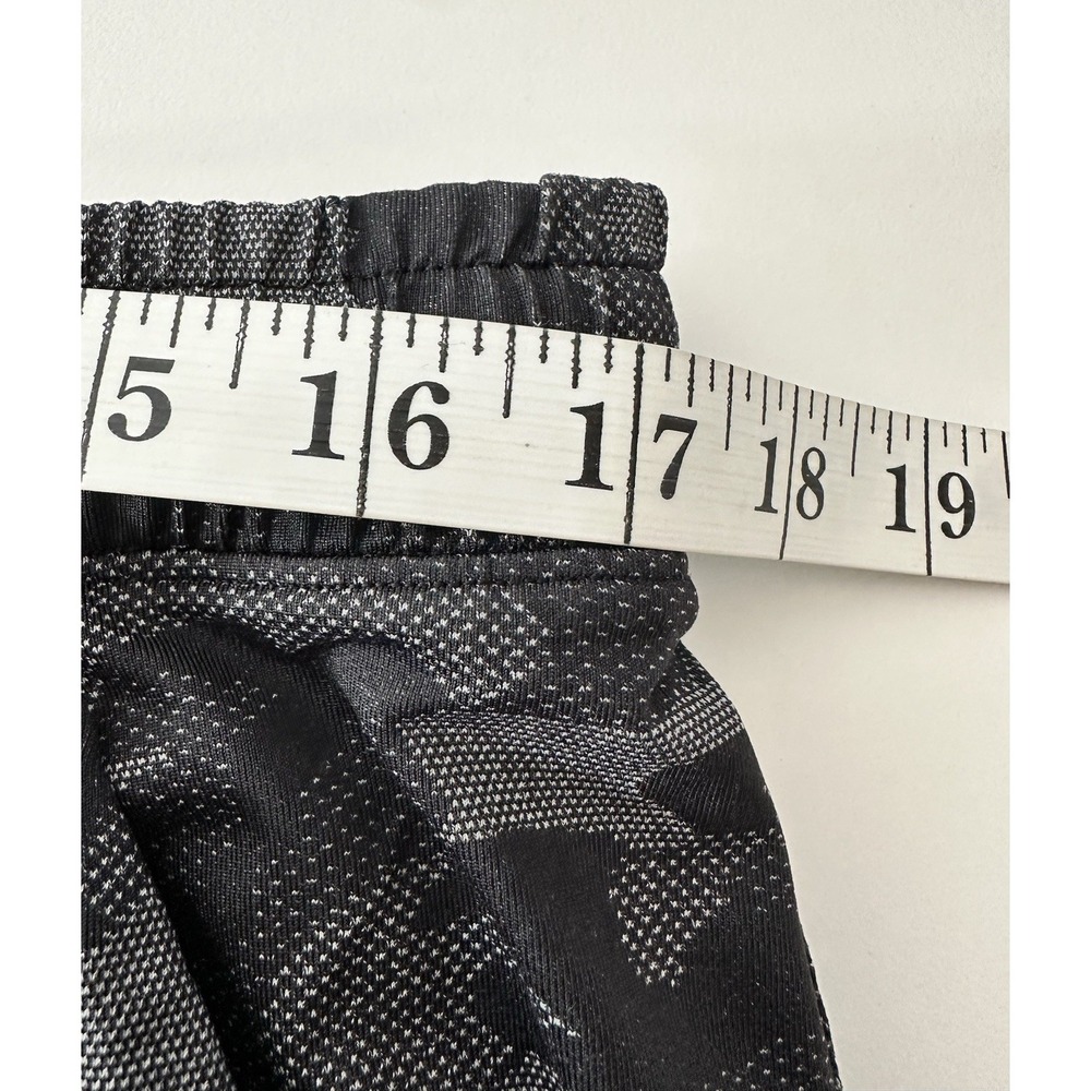 Lululemon Shorts 2XL Men's Pace Breaker Lined Camo Black Pockets Stretch - Picture 6 of 9